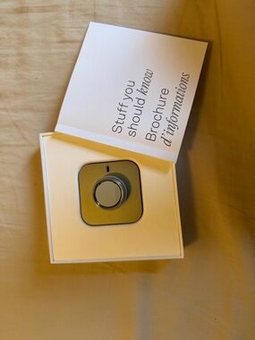 Oura Ring Charger Dock in Silver and Gray